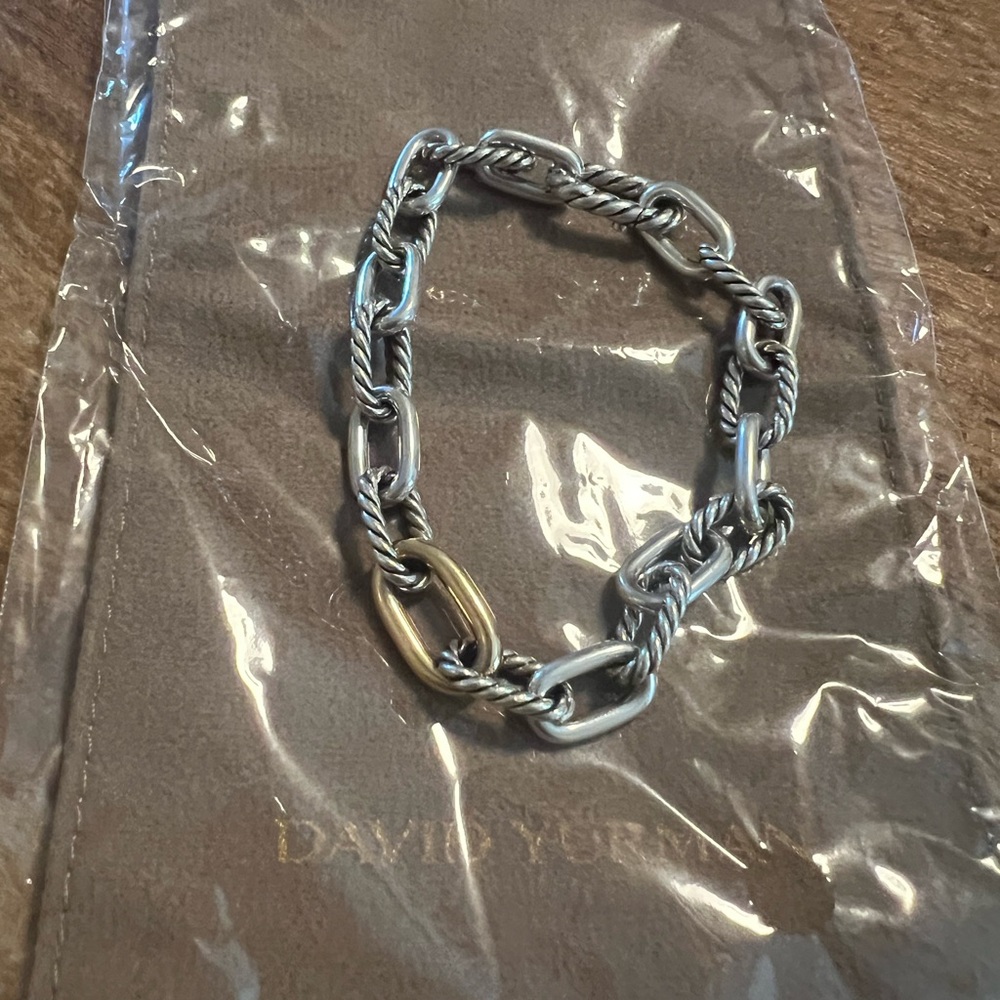David Yurman Large Bracelet with Pouch New Without Tag authentic